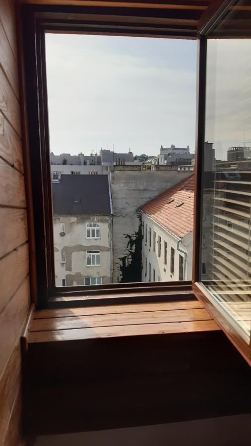 Attic Flat In The Center Διαμέρισμα Μπρατισλάβα Εξωτερικό φωτογραφία