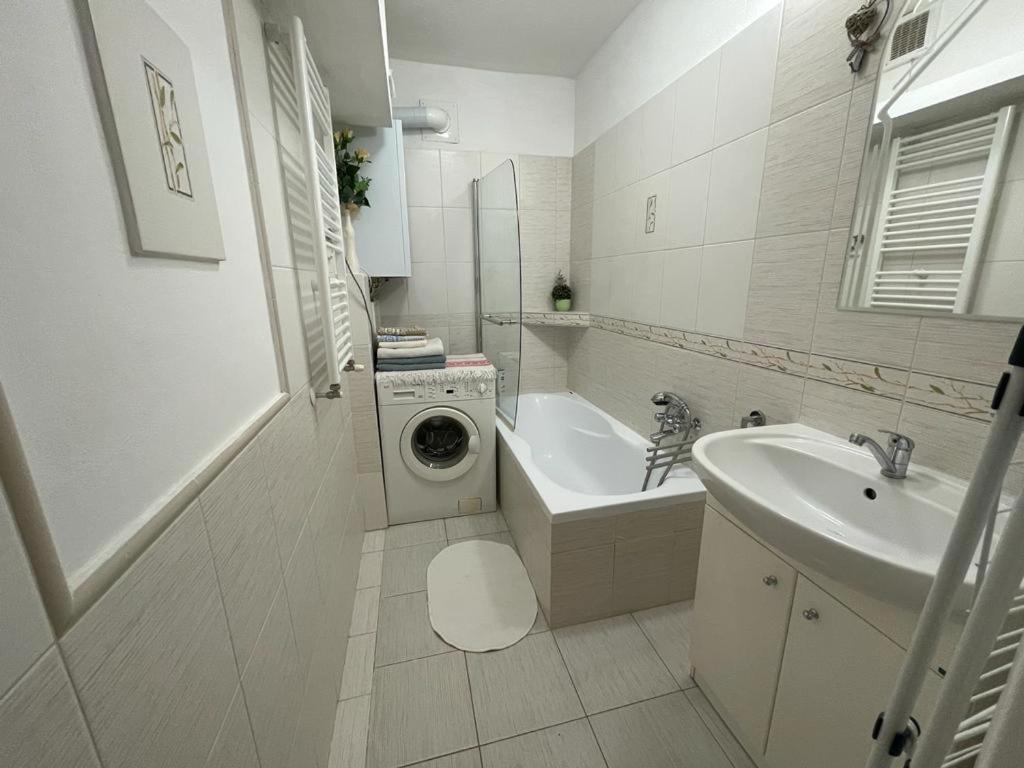 Attic Flat In The Center Διαμέρισμα Μπρατισλάβα Εξωτερικό φωτογραφία